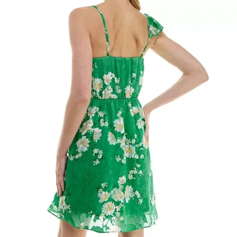 BCX Juniors' Printed Green Floral Jacquard Fit & Flare Dress size medium